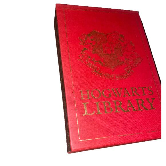 Harry Potter Hogwarts Library: 3 book Hardback Box Set - Picture 4 of 6